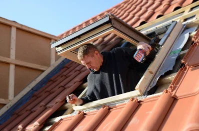 Pose de fenêtres de toit Velux à Tajan